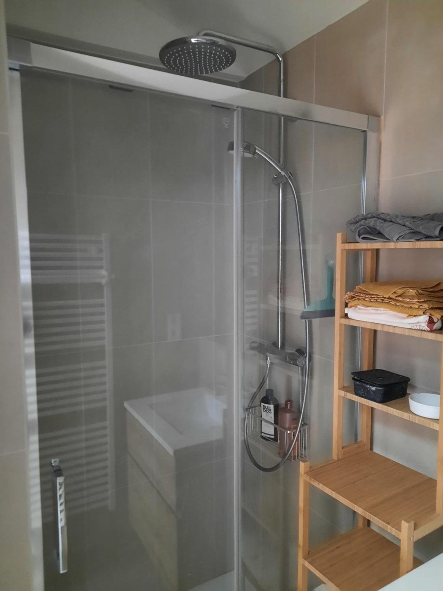 Loft 4-5 Personnes A Montmartre - Parking Prive Sur Reservation Париж Экстерьер фото